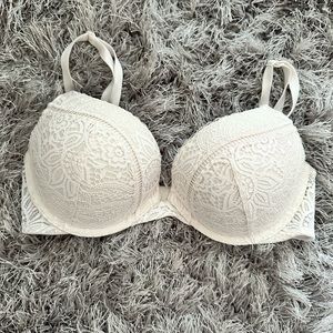 COPY - NWOT Victoria’s Secret bra, add a size!